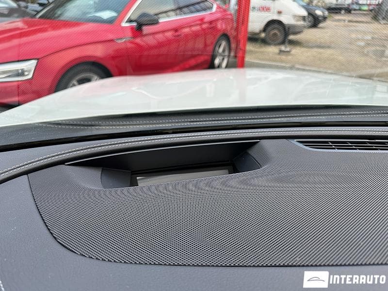 Mercedes CLS 300 2019 — Миниатюра 8