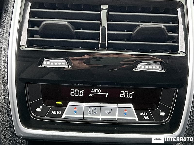 BMW X7 4.0i 2019 — Миниатюра 16