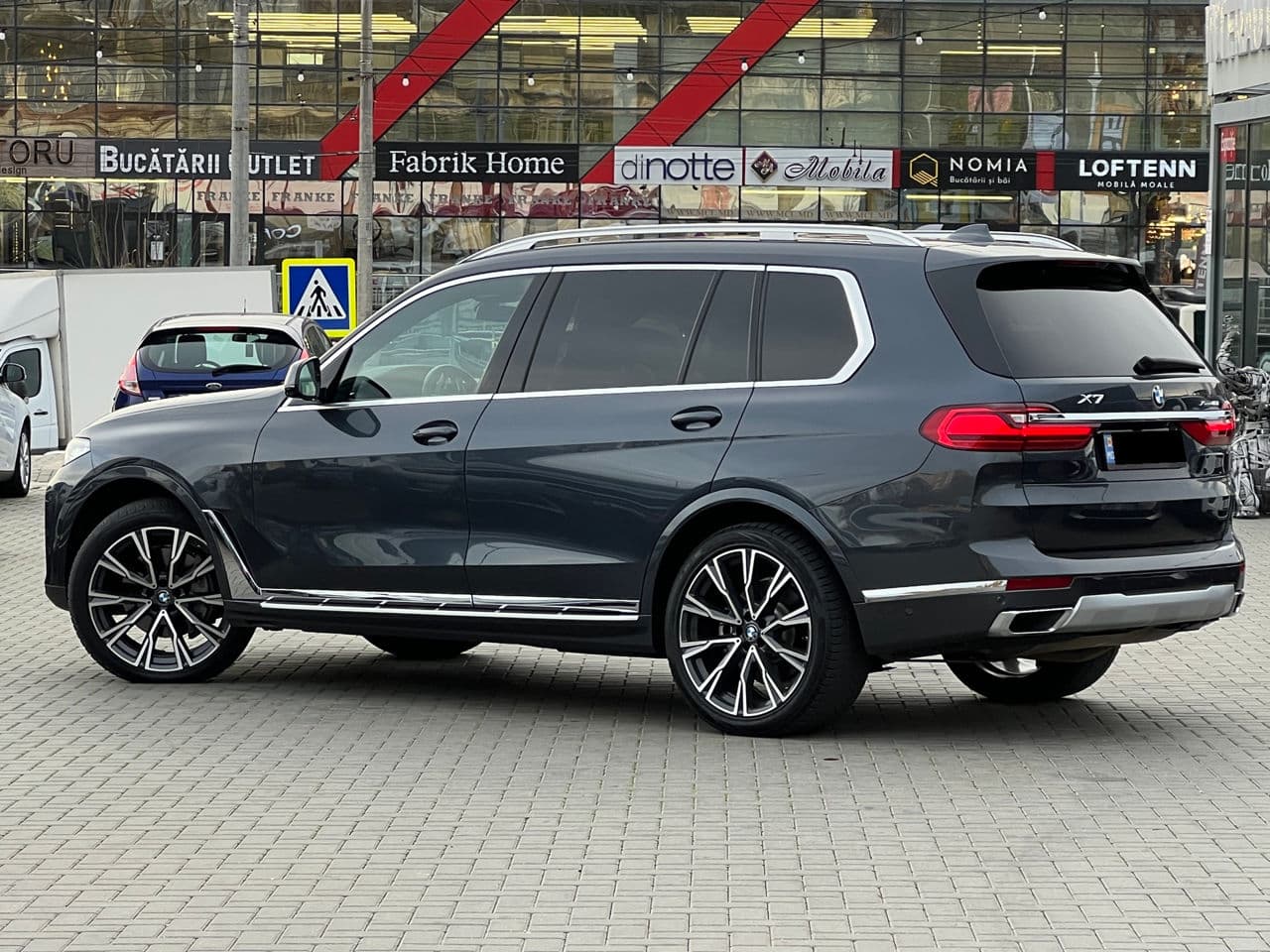 BMW X7 4.0i 2019 — Миниатюра 4