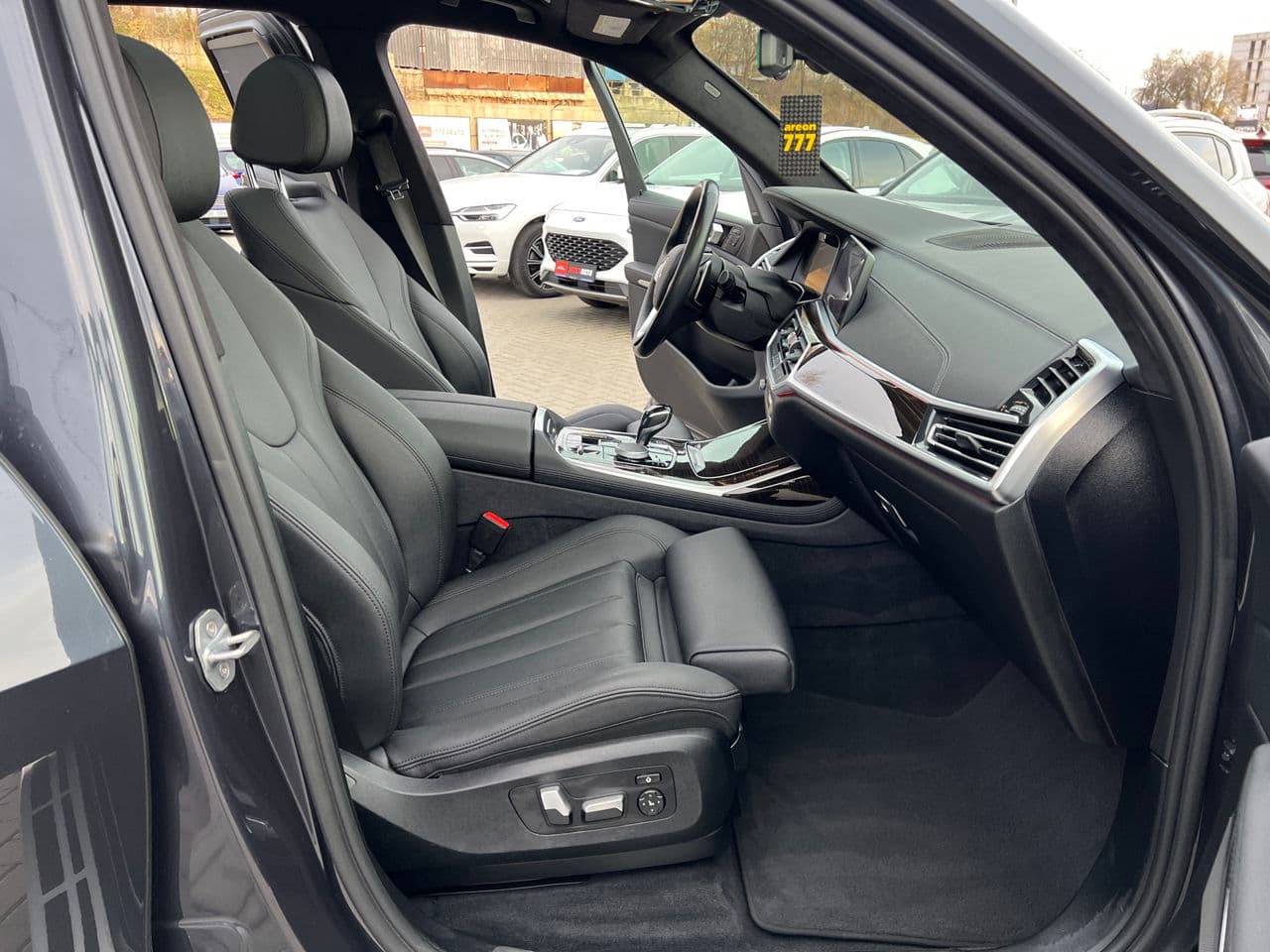BMW X7 4.0i 2019 — Миниатюра 19
