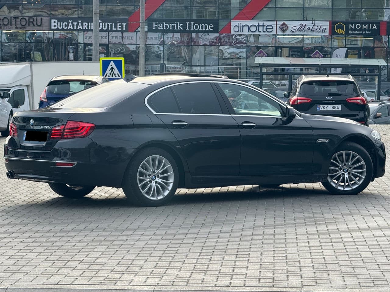 BMW 528 2015 — Миниатюра 3