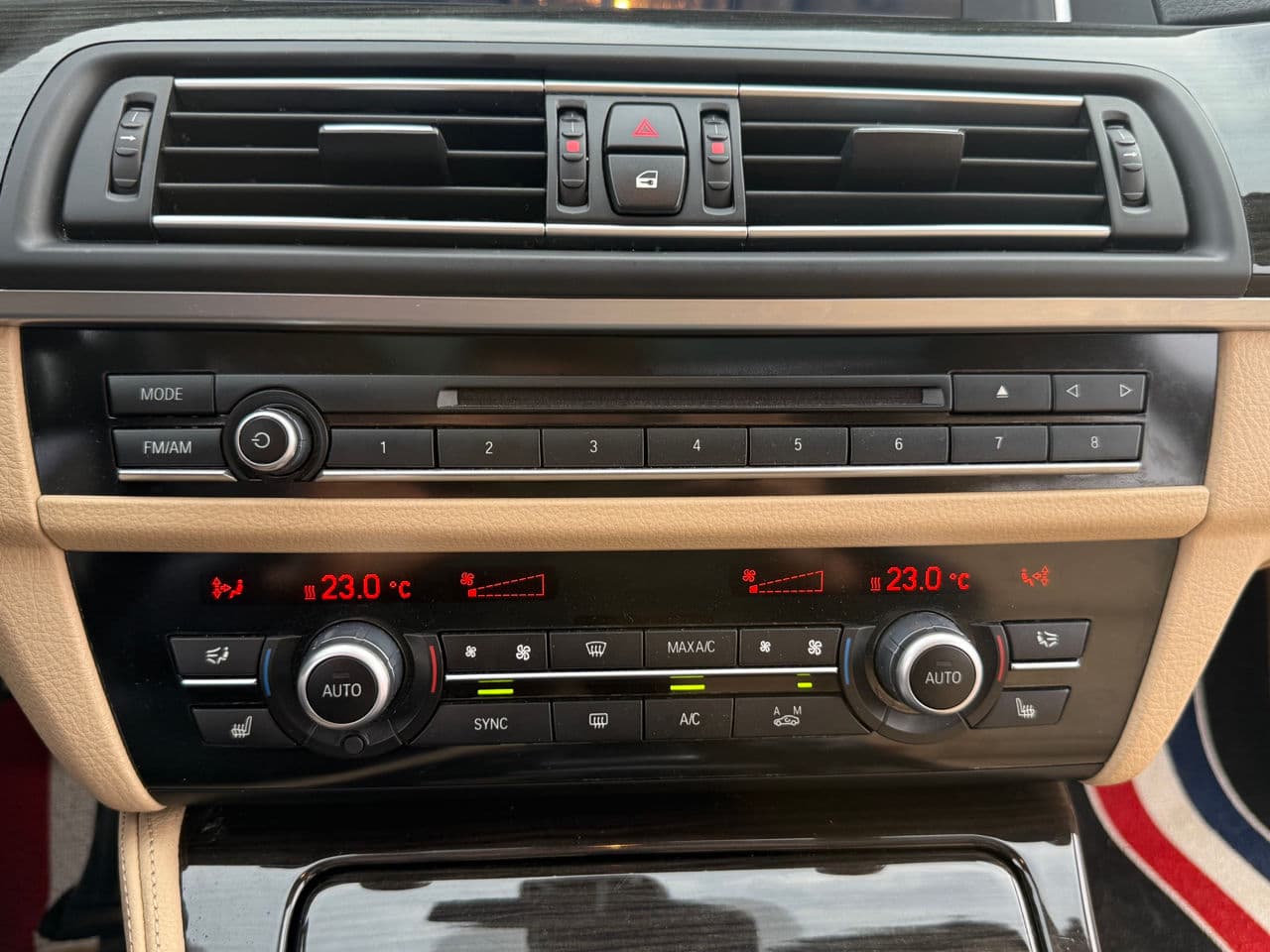 BMW 528 2015 — Миниатюра 12