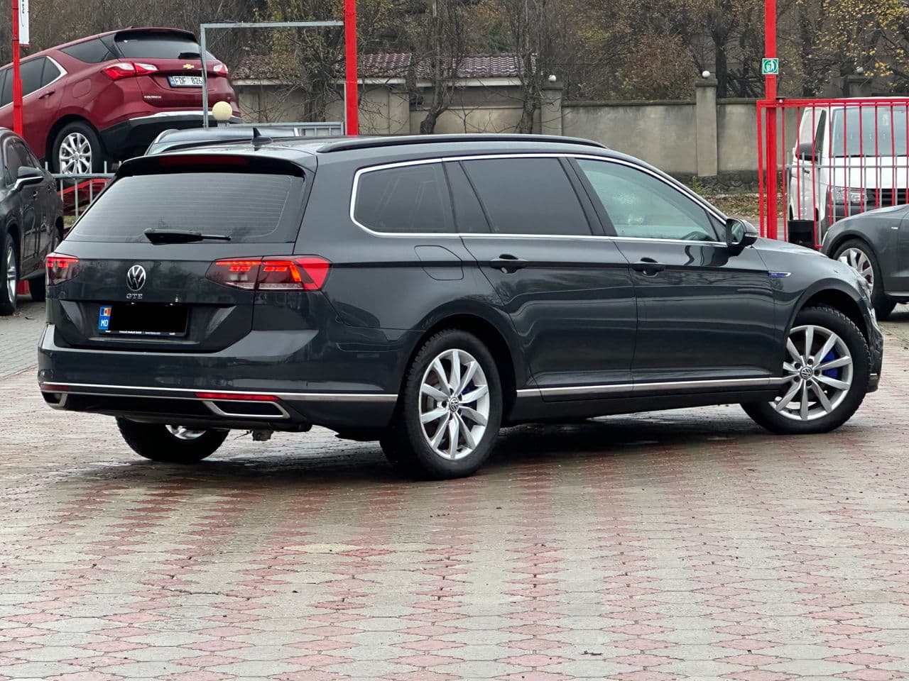 Volkswagen Passat GTE 2021 — Миниатюра 3