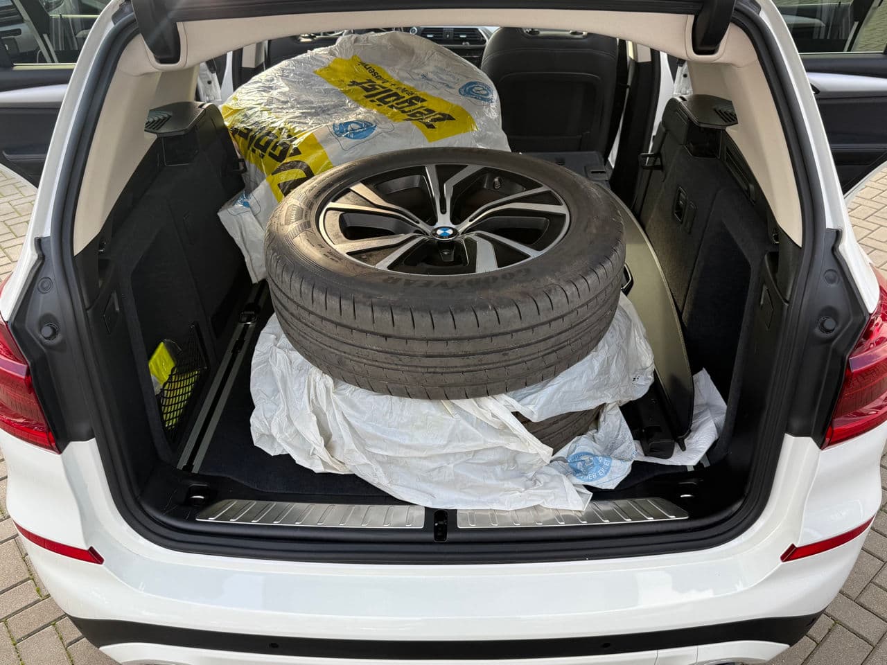 BMW X3 2.0D 2021 — Миниатюра 23
