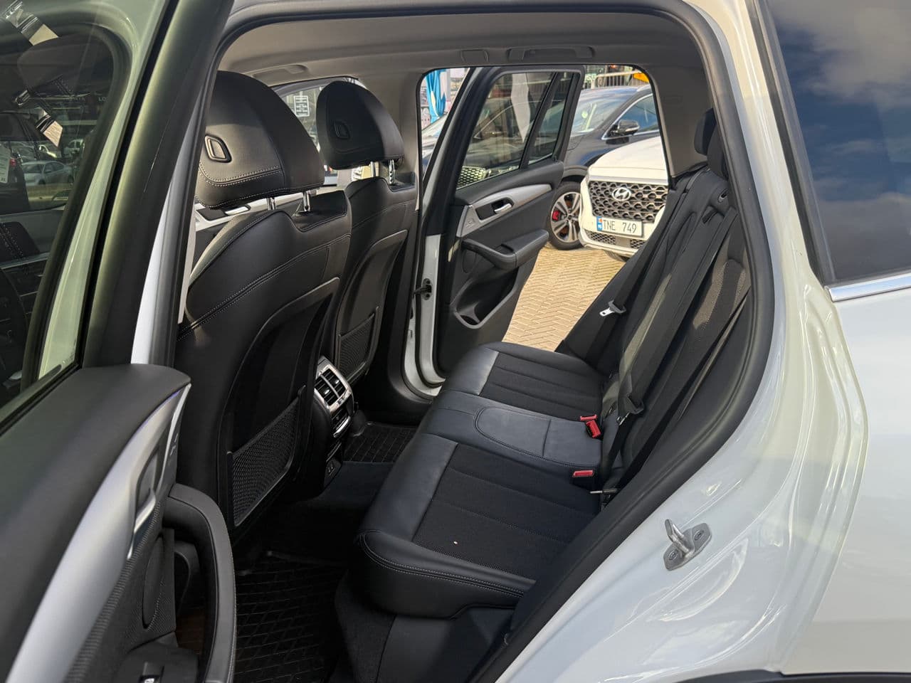 BMW X3 2.0D 2021 — Миниатюра 13