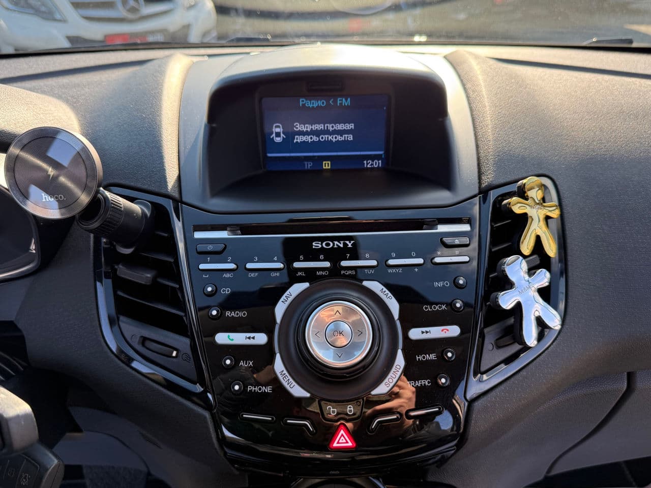 Ford Fiesta 2016 — Миниатюра 8