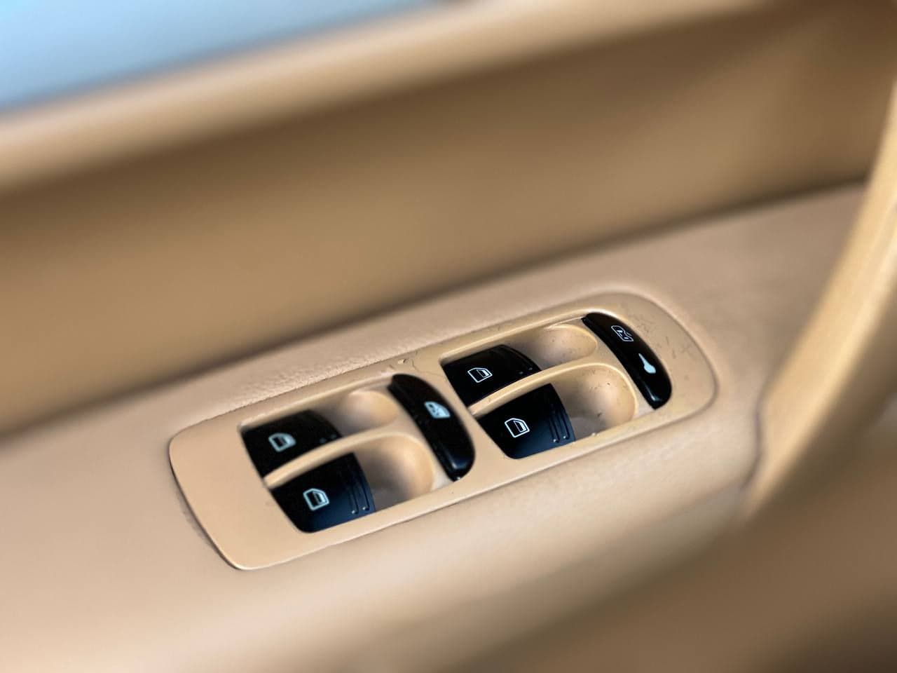 Porsche Cayenne 2009 — Миниатюра 6