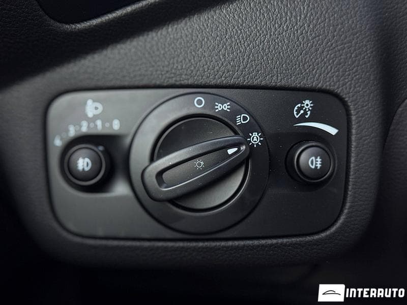 Ford Grand C-MAX 2018 — Миниатюра 19