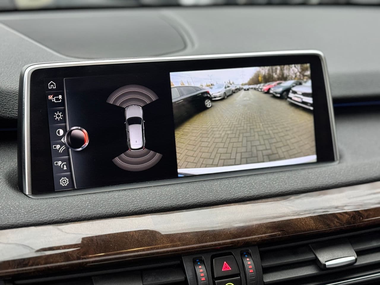 BMW X5 4.0e 2017 — Миниатюра 14