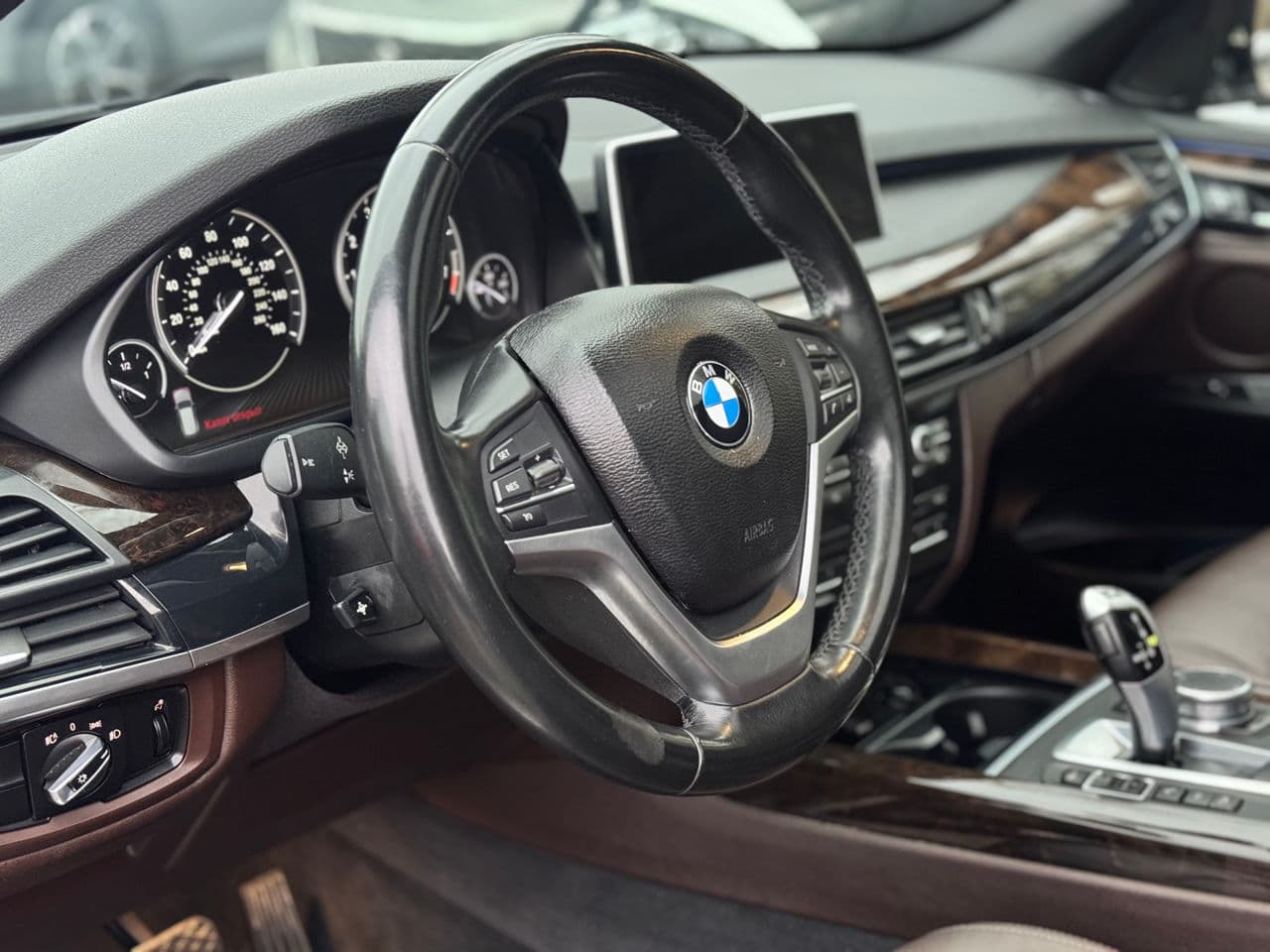 BMW X5 4.0e 2017 — Миниатюра 9