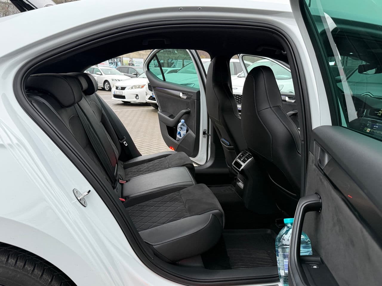 Skoda Superb 2023 — Миниатюра 16