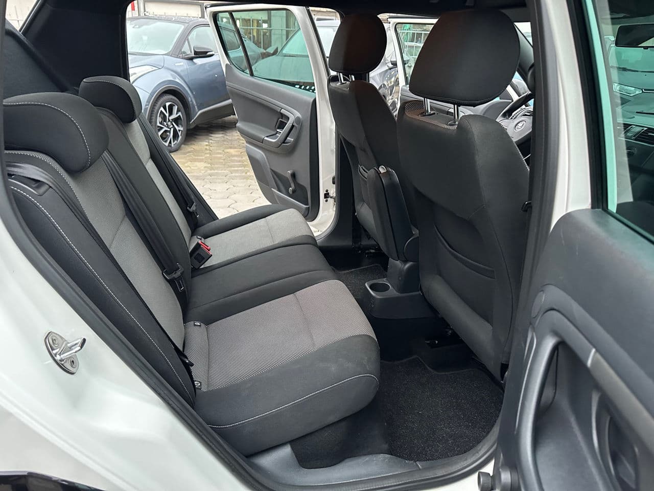 Skoda Fabia 2013 — Миниатюра 8