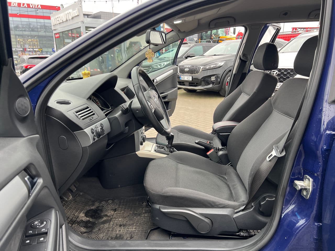 Opel Astra 2010 — Миниатюра 5
