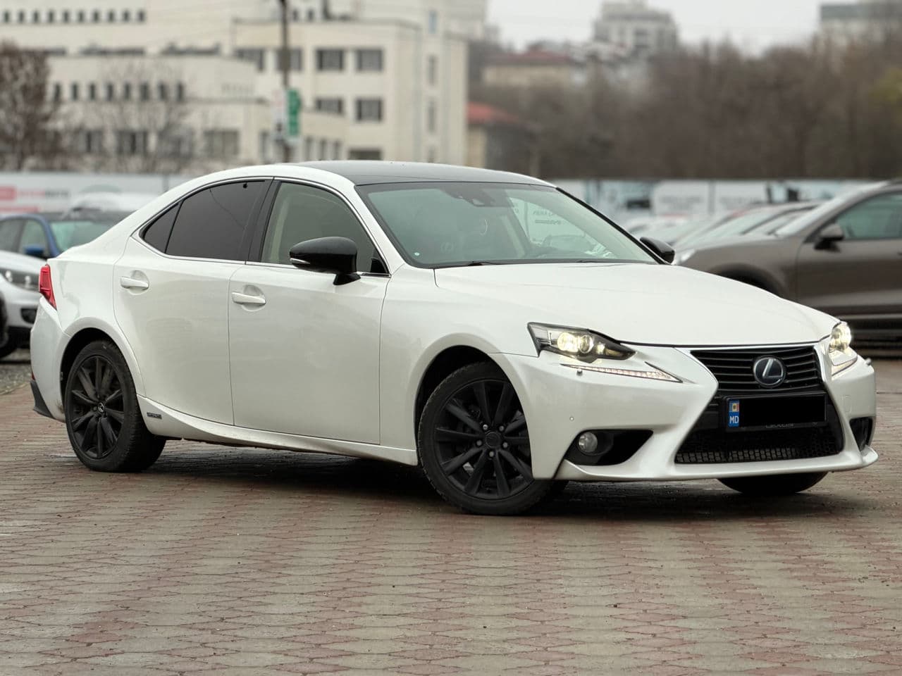 Lexus IS 300h 2014 — Миниатюра 4