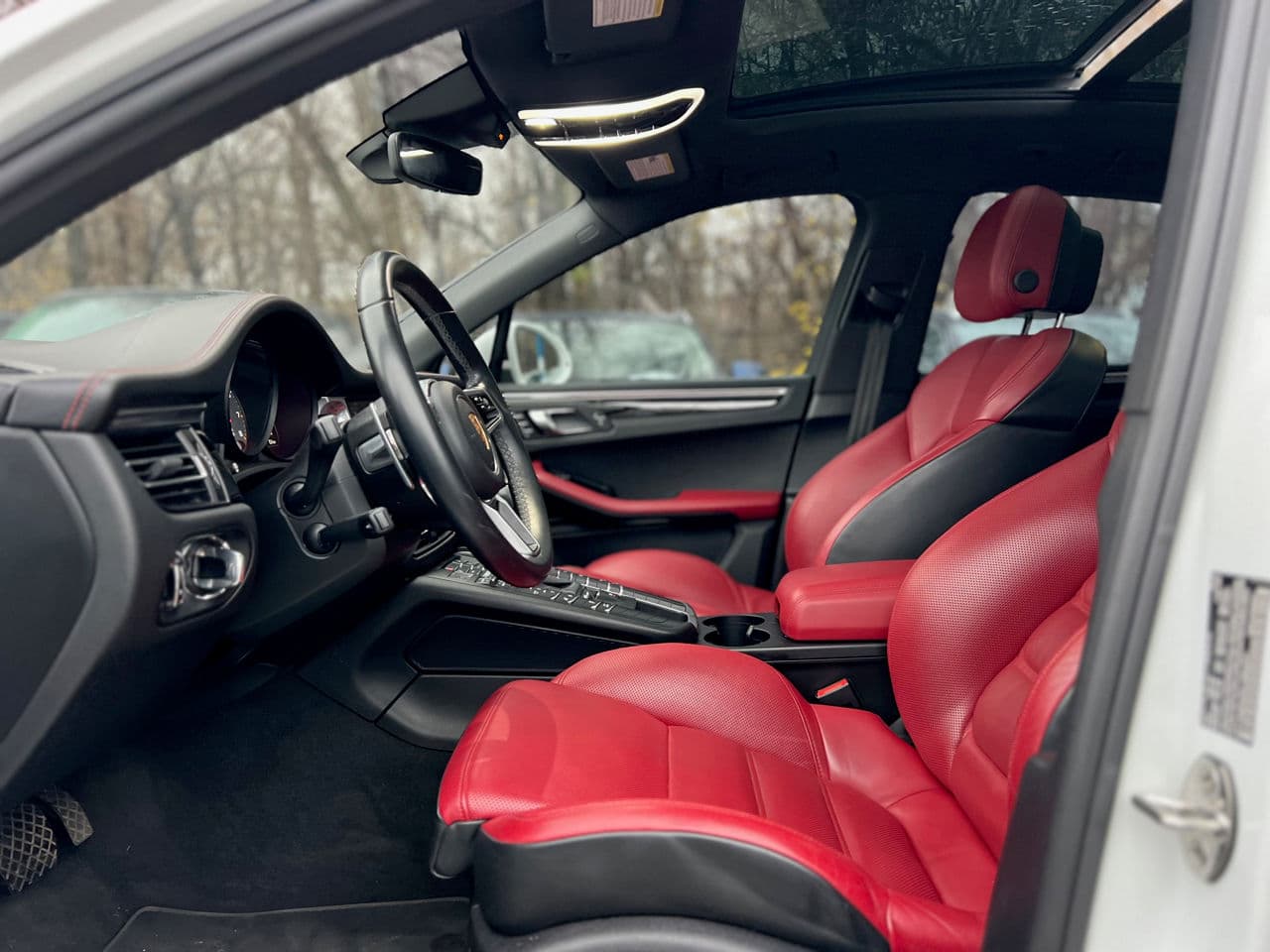 2020 Porsche Macan S — Miniatură 7