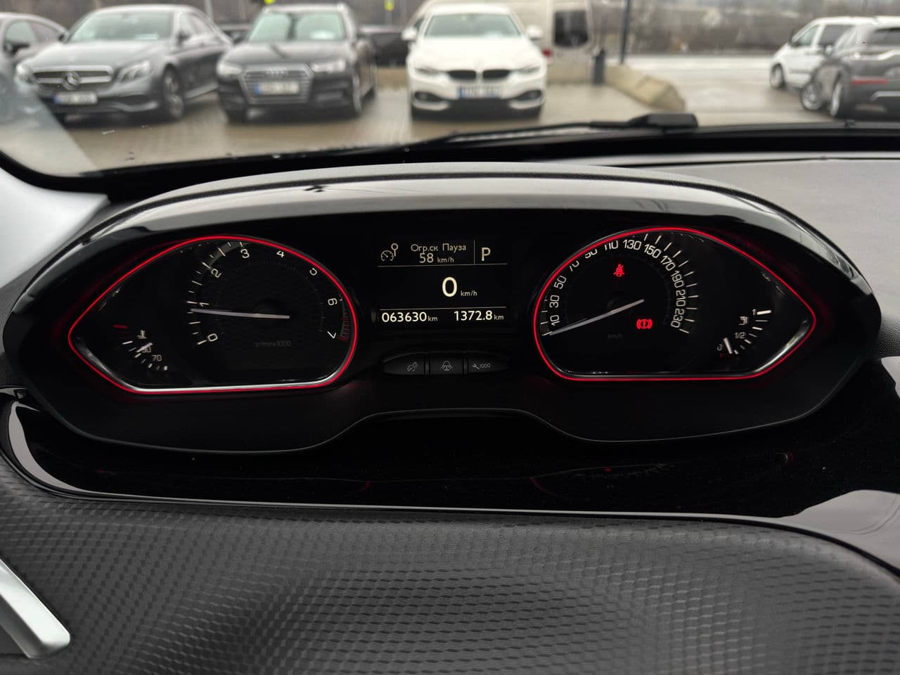 Peugeot 2008 2019 — Миниатюра 8