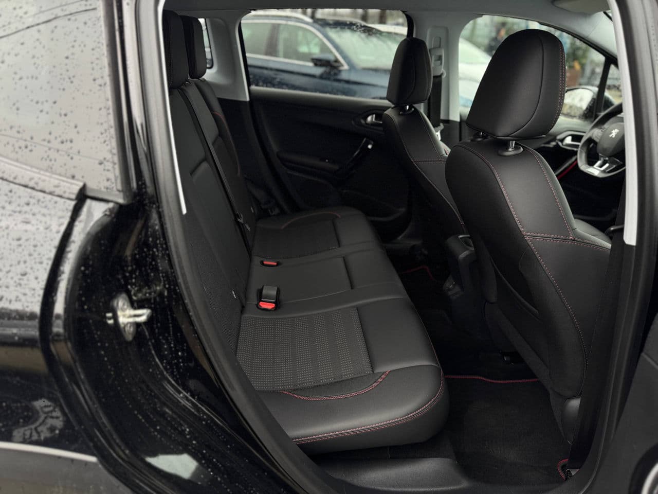 Peugeot 2008 2019 — Миниатюра 14
