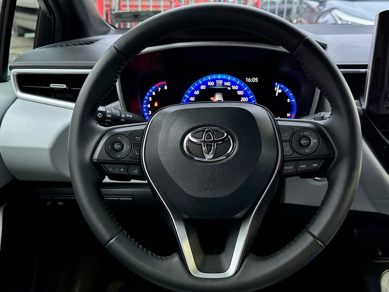 Toyota Corolla 2022 — Миниатюра 10