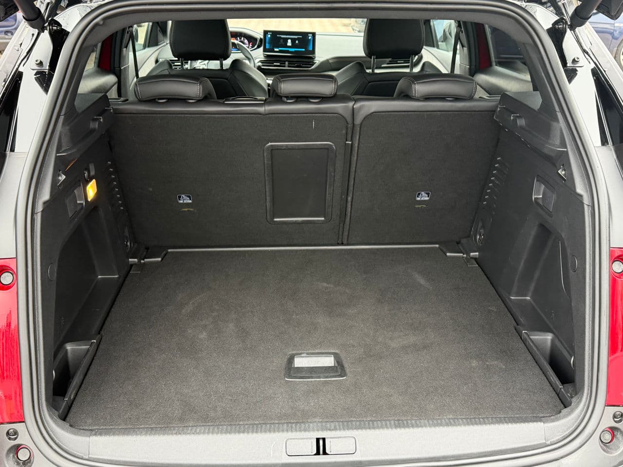 Peugeot 3008 2023 — Миниатюра 19