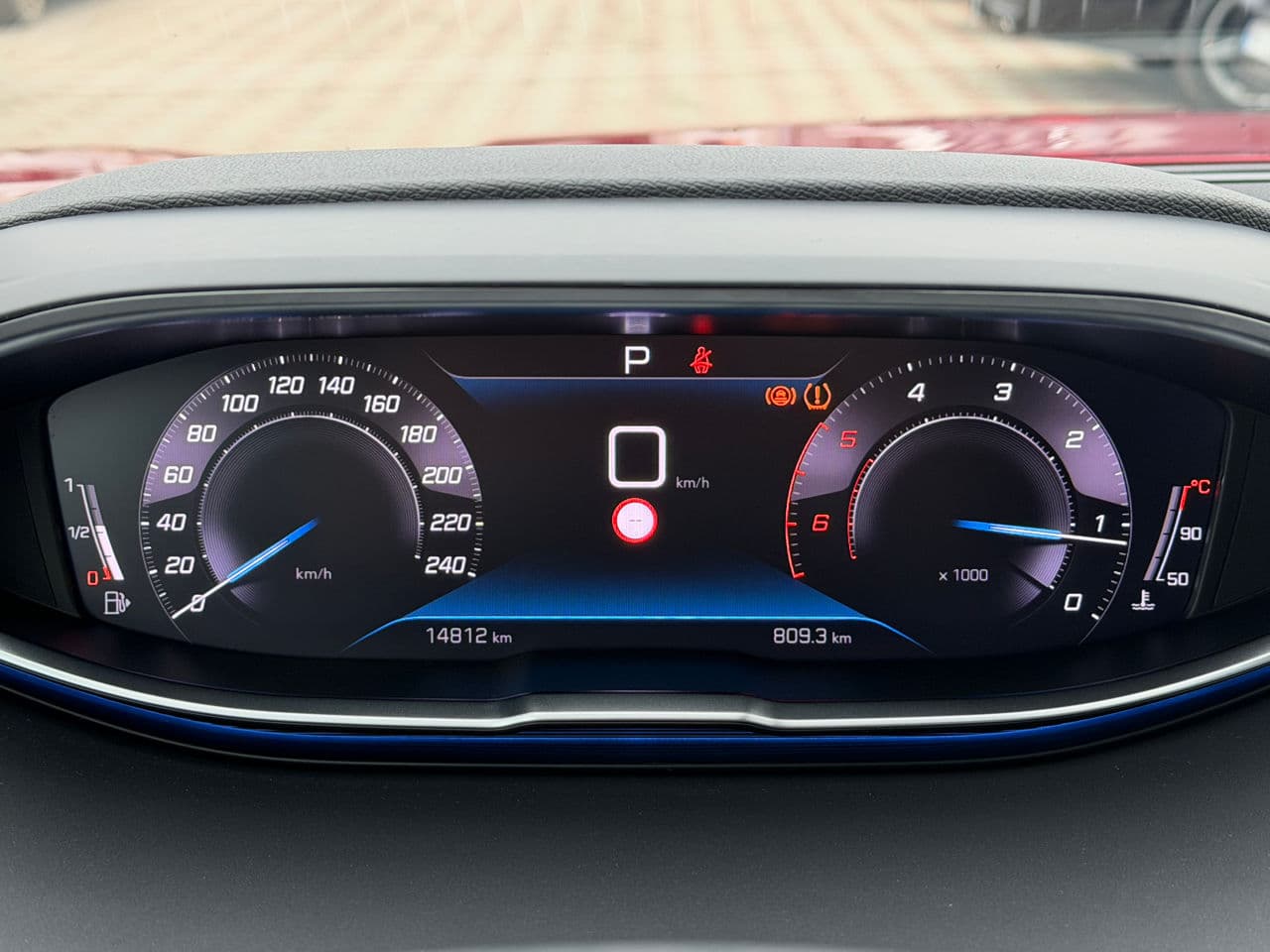 Peugeot 3008 2023 — Миниатюра 11