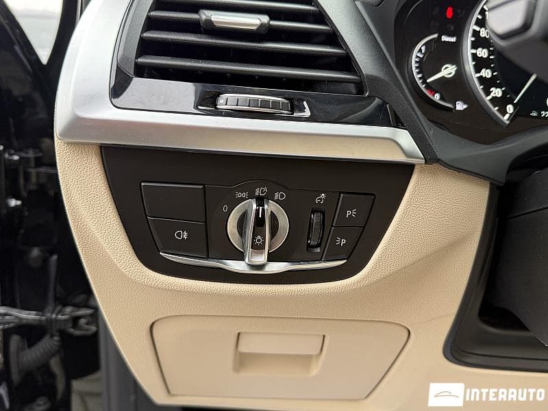 BMW X3 2.0D 2018 — Миниатюра 21