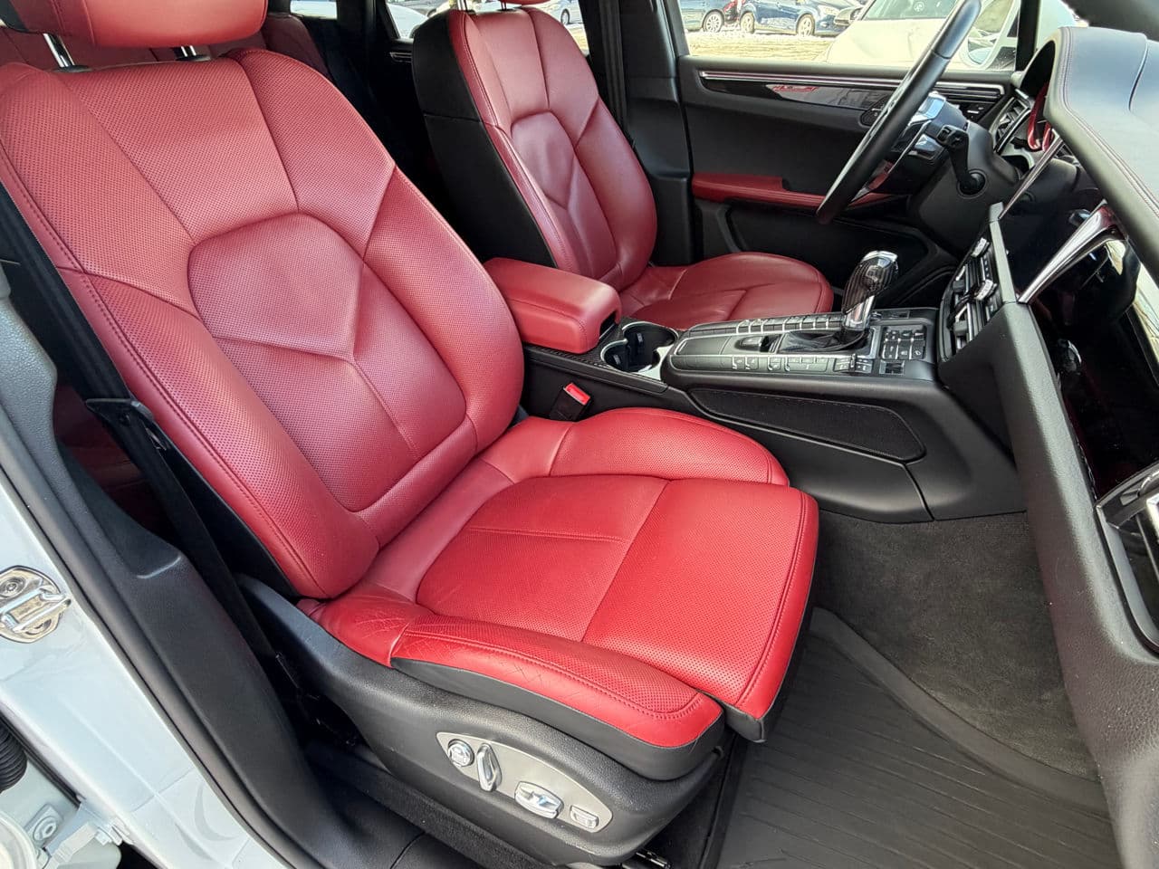 Porsche Macan 2019 — Миниатюра 17