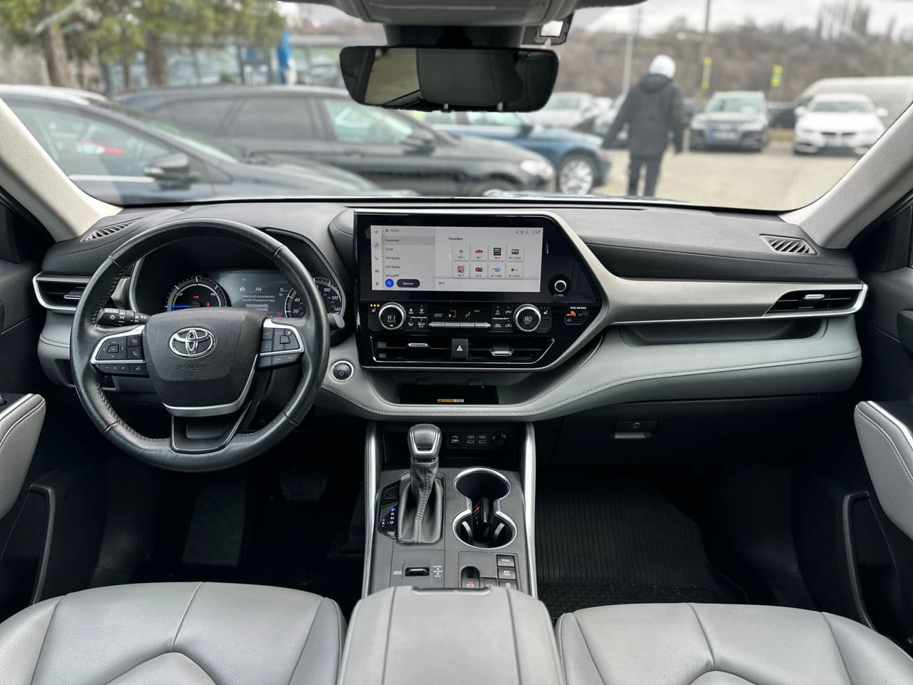 Toyota Highlander 2023 — Миниатюра 6