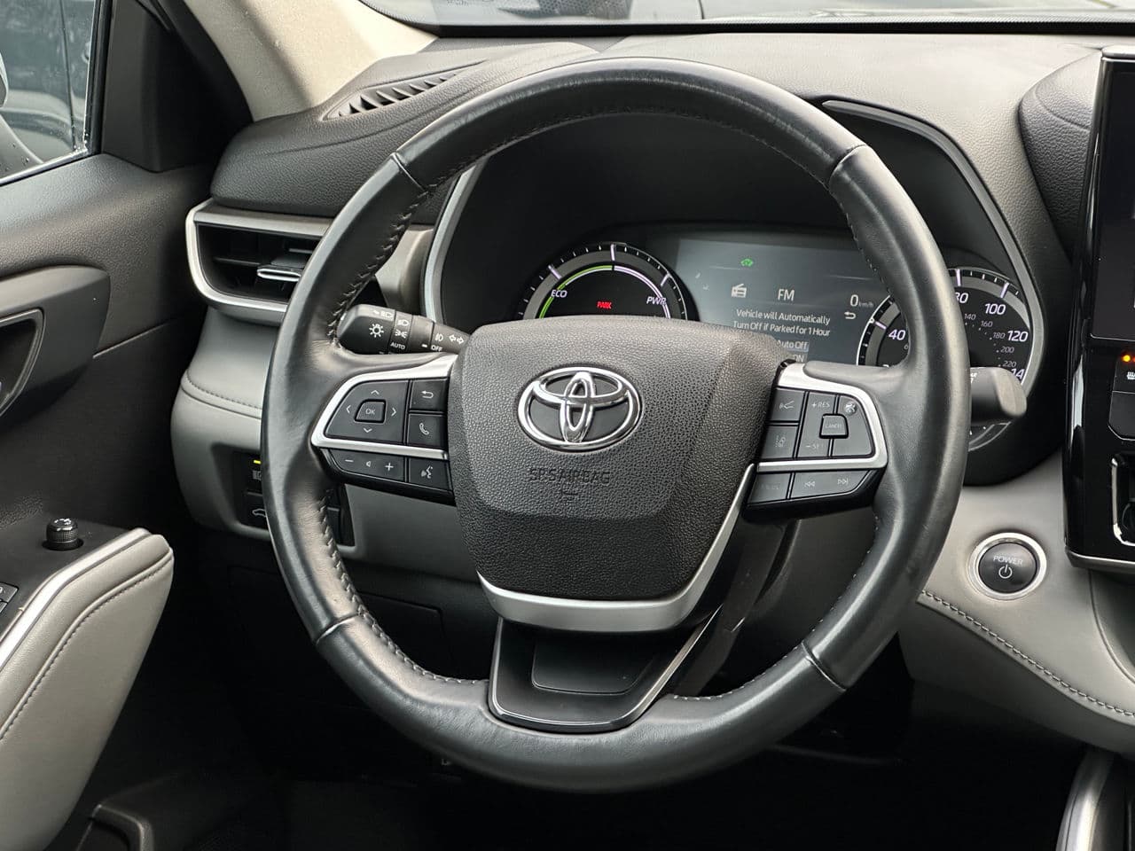 Toyota Highlander 2023 — Миниатюра 7