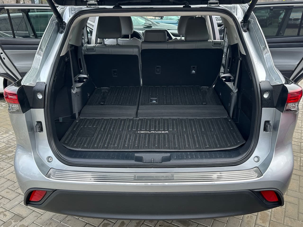 Toyota Highlander 2023 — Миниатюра 24