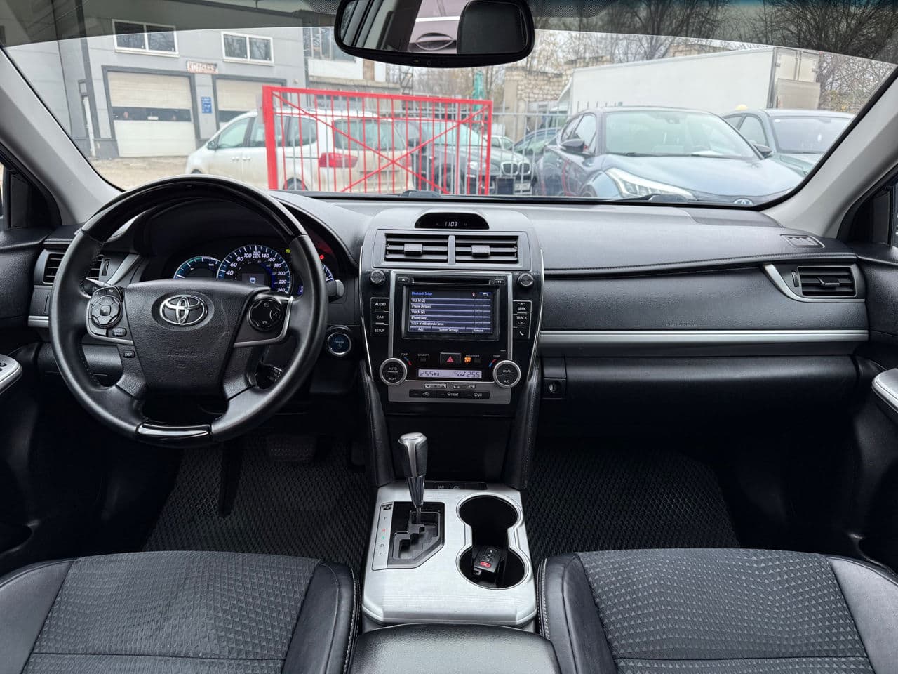 Toyota Camry 2014 — Миниатюра 8