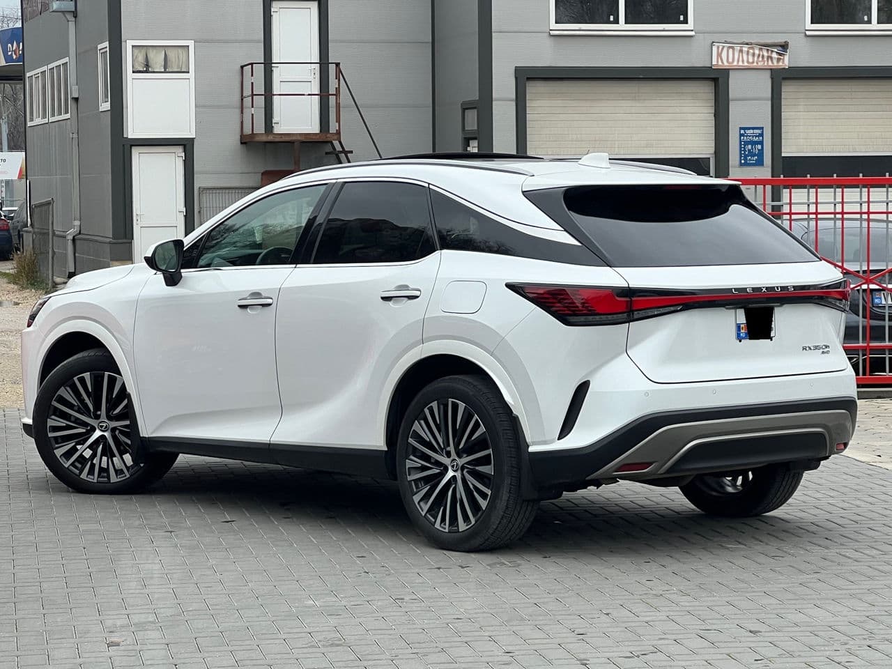 Lexus RX 350h 2023 — Миниатюра 4