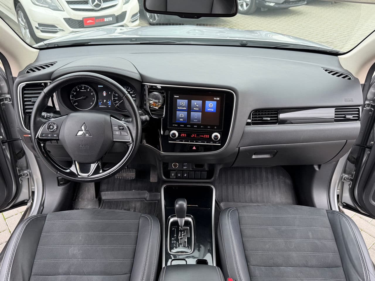 Mitsubishi Outlander 2021 — Миниатюра 6