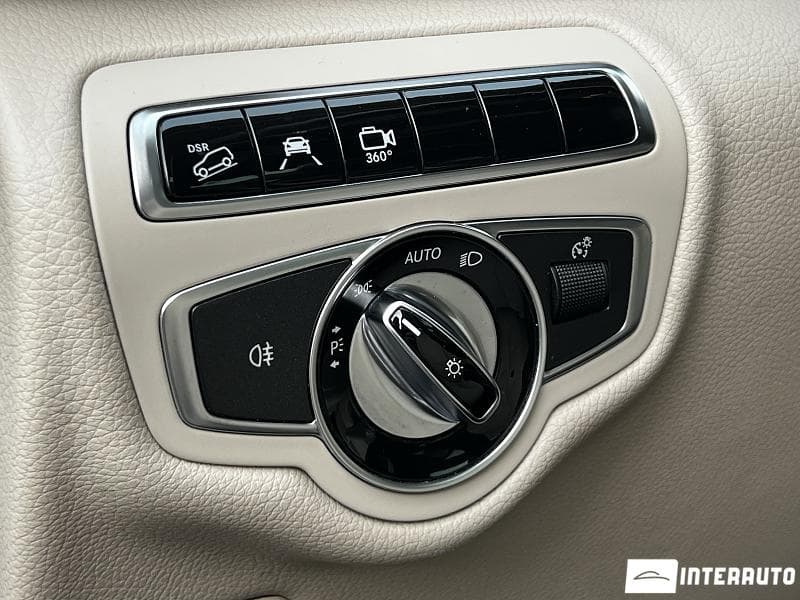 Mercedes V 250 2016 — Миниатюра 13