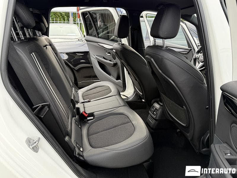 2019 BMW 216d — Miniatură 8