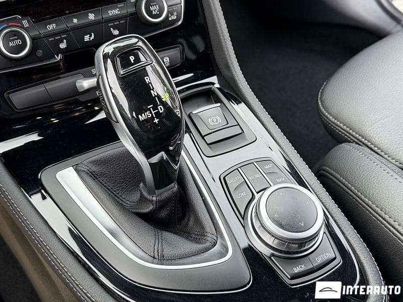 2019 BMW 216d — Miniatură 16