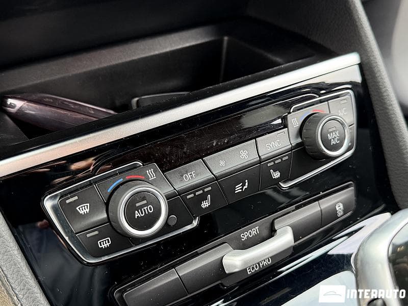 2019 BMW 216d — Miniatură 15