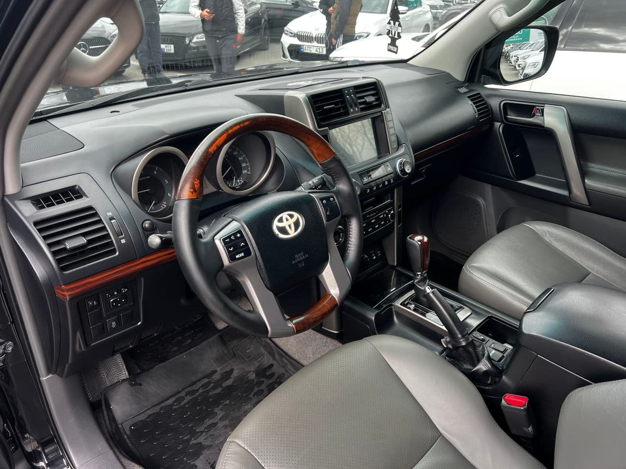 Toyota Land Cruiser Prado 2010 — Миниатюра 7