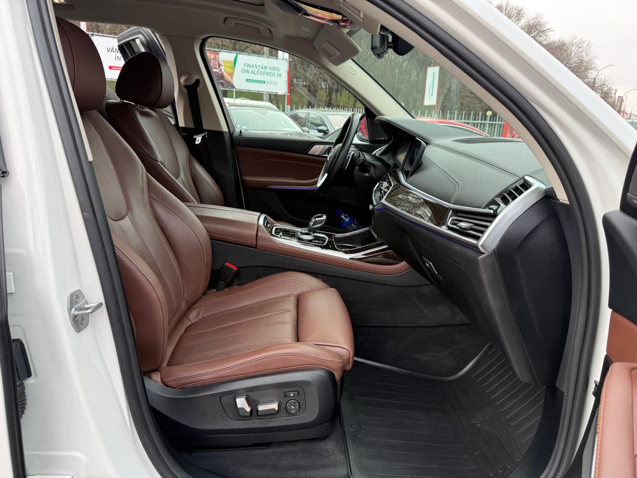 BMW X7 4.0i 2020 — Миниатюра 6