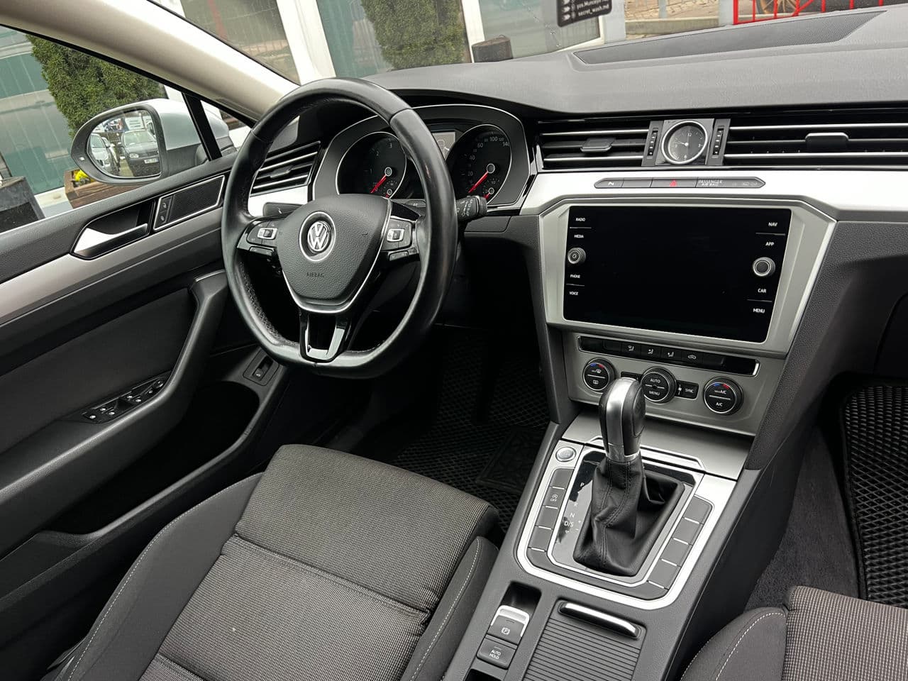 Volkswagen Passat 2018 — Миниатюра 6