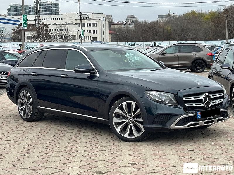 Mercedes E 220 2018 — Миниатюра 4