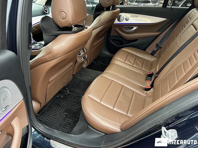 Mercedes E 220 2018 — Миниатюра 22