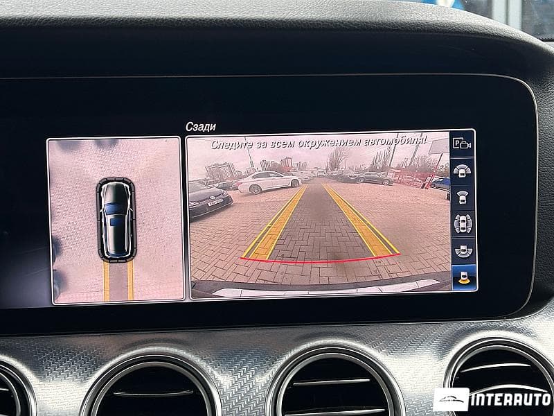 Mercedes E 220 2018 — Миниатюра 15