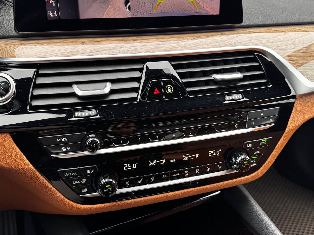 BMW 530e 2019 — Миниатюра 11