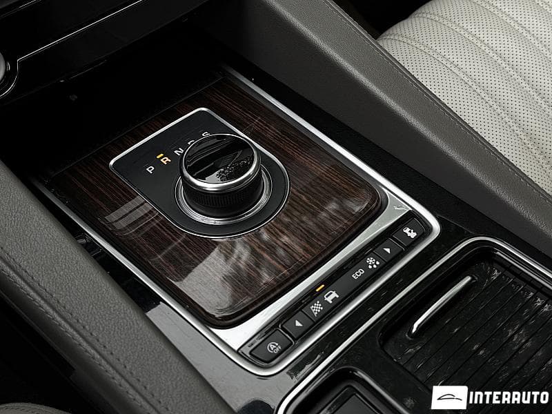 Jaguar F-Pace 2017 — Миниатюра 15
