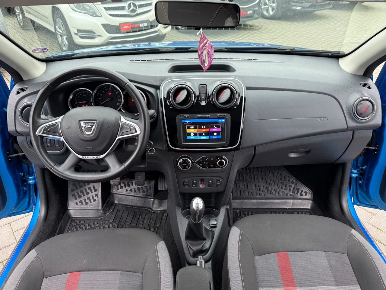 Dacia Sandero Stepway 2019 — Миниатюра 6