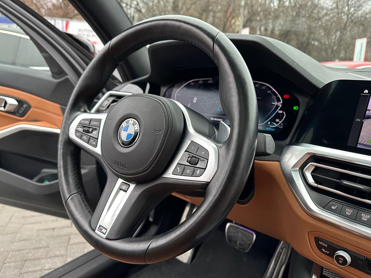 BMW 330E 2021 — Миниатюра 12
