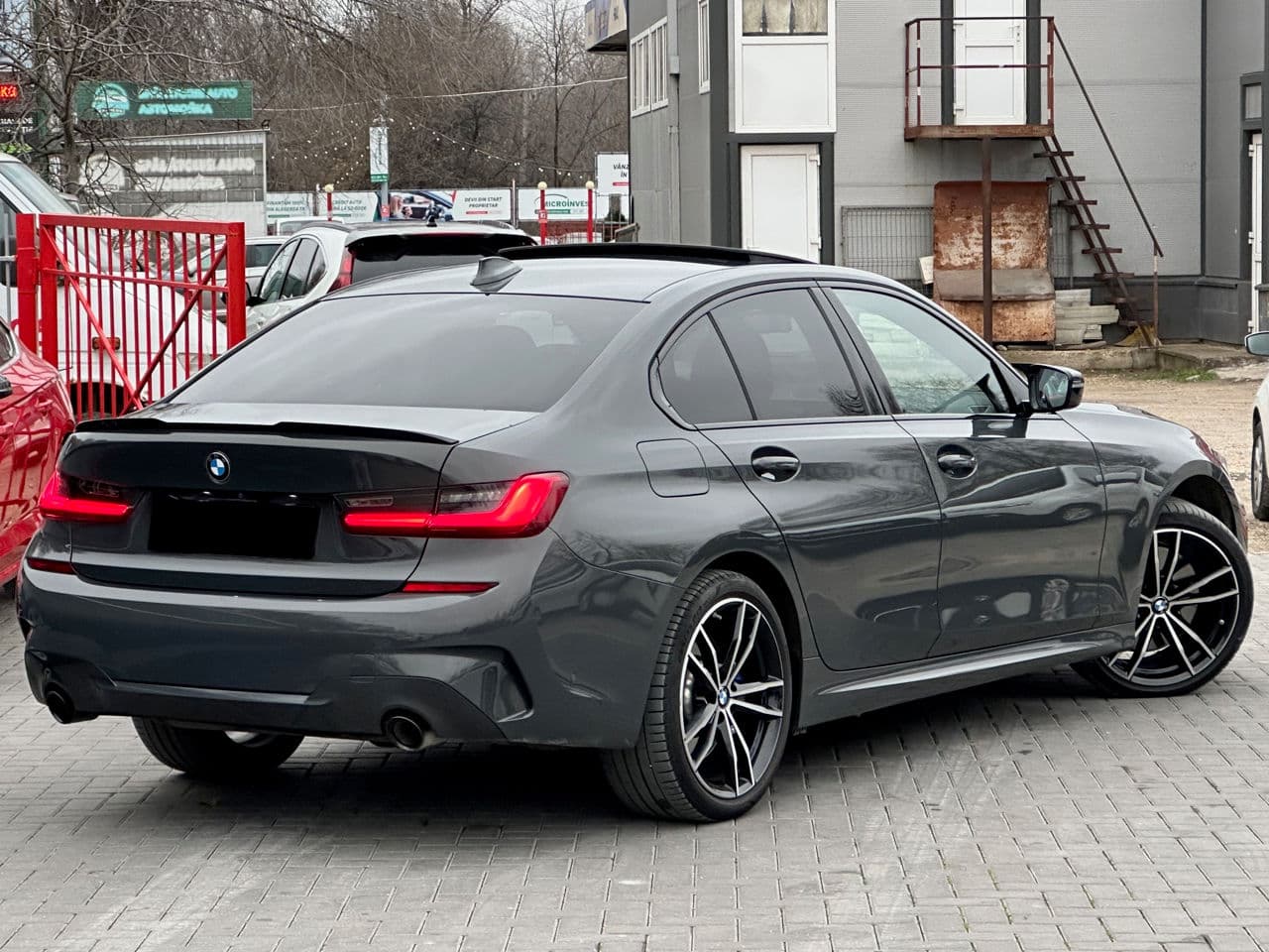 BMW 330E 2021 — Миниатюра 2