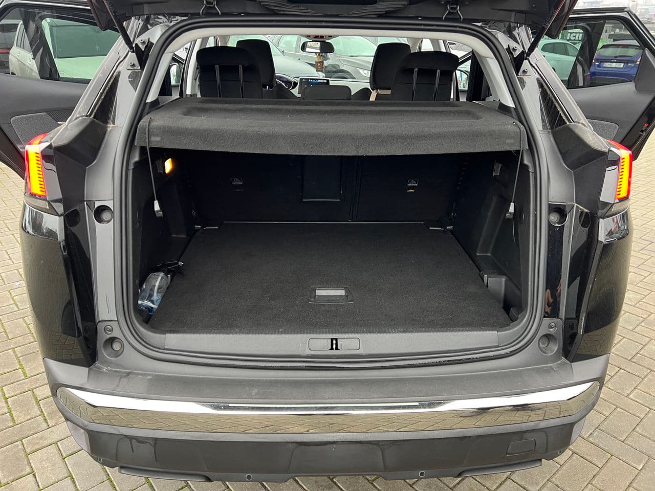 Peugeot 3008 2019 — Миниатюра 17