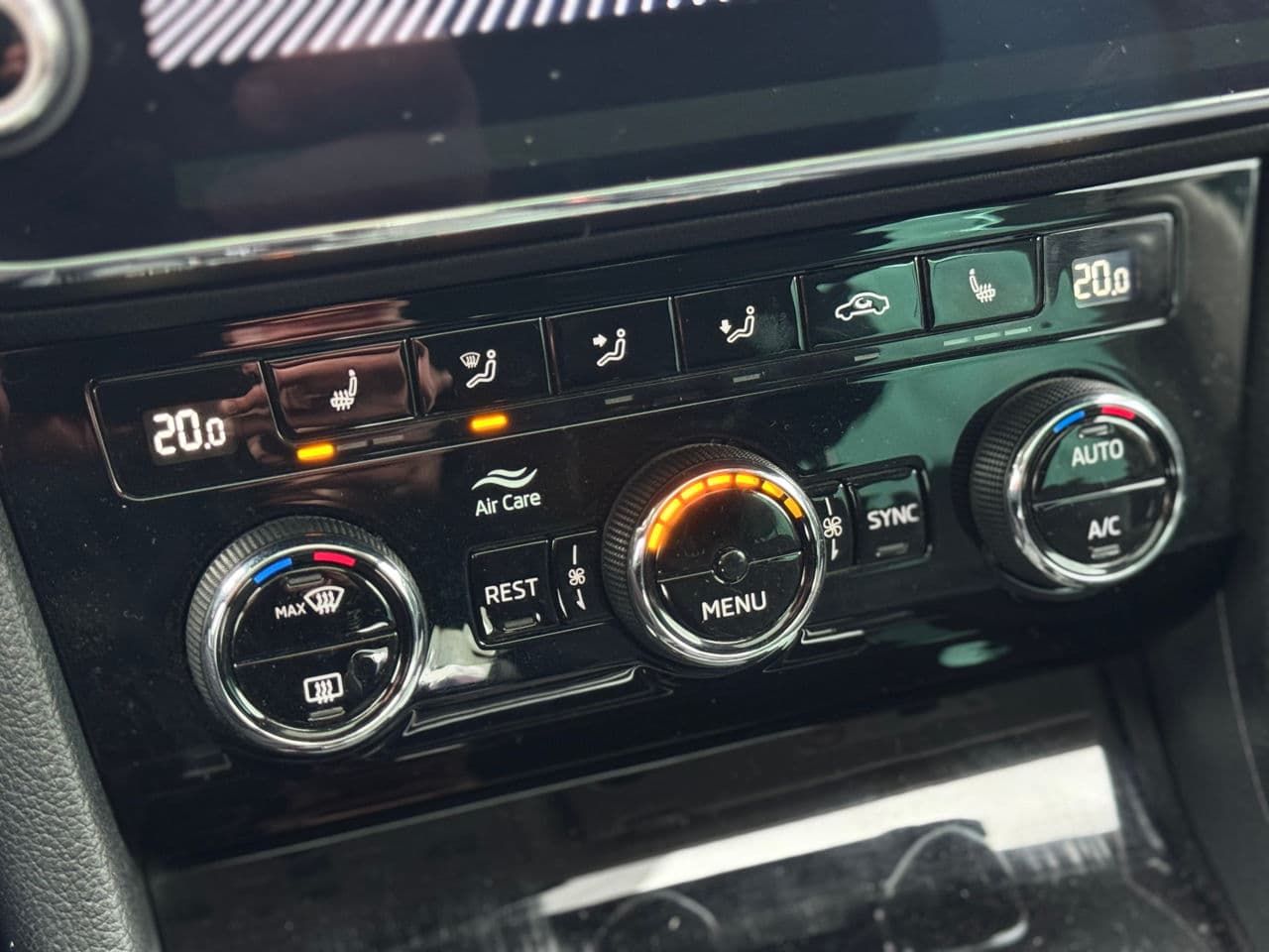 Skoda Superb 2019 — Миниатюра 15