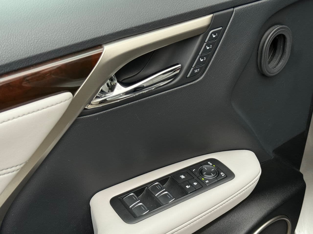 Lexus RX 450h 2021 — Миниатюра 8